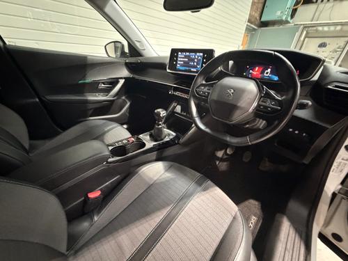 Peugeot 2008 Photo 6908c1fe-4935-488b-a5c8-5769d3e36323.jpeg