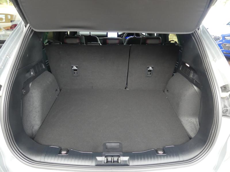 Ford Kuga Photo 690b466f-b5d4-4b0f-88c4-9e2e788b71ba.jpg