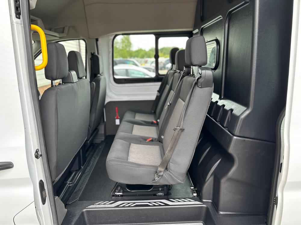 Ford Transit Photo 690f8df2-40d8-411b-aea4-20669f59fdea.jpg