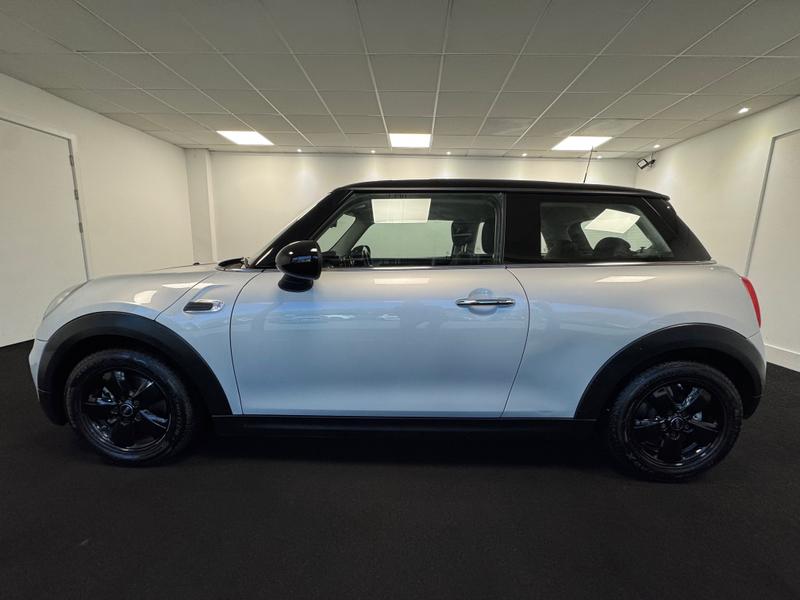 MINI Hatch Photo 69117d68-abcd-4123-82b3-4a2fdb67a7da.jpg