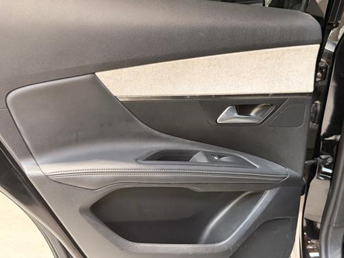 Peugeot 3008 Photo 6917950f-a960-4295-ab0e-03a85a5a361a.jpeg