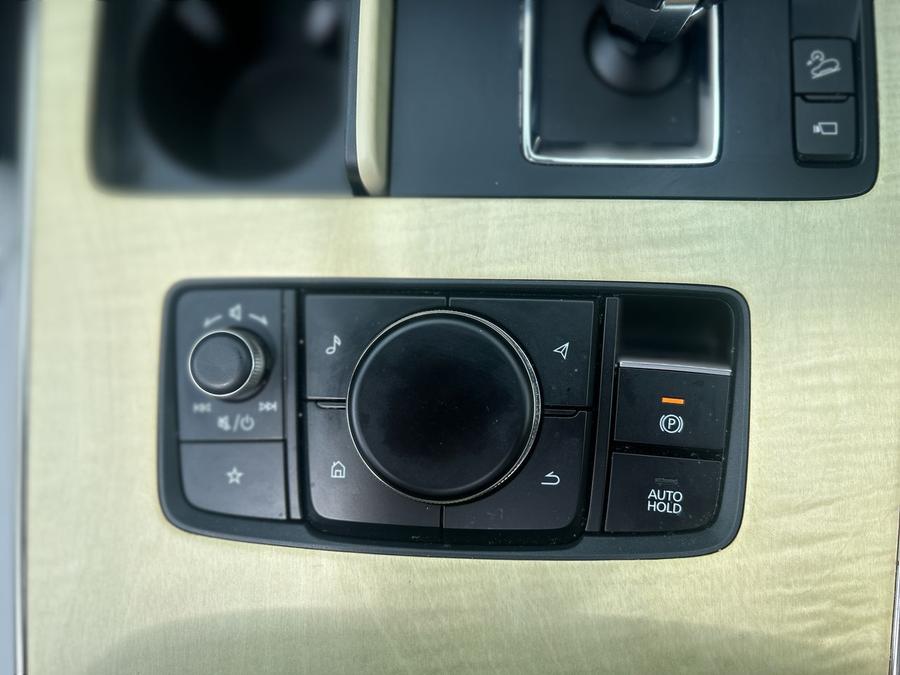 Mazda CX-60 Photo 691c9683-1842-40a5-9cbd-4af3e2112d90.jpg