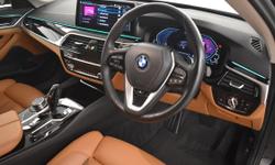 BMW 5 SERIES Photo 2