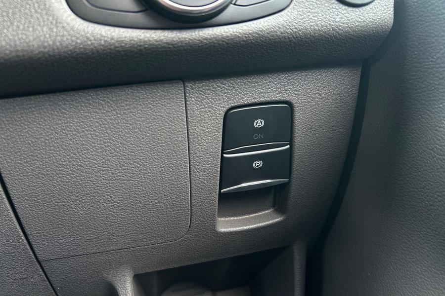 Ford TRANSIT Photo 69389b04-2a32-4ead-b4c0-73141c48ad5a.jpg