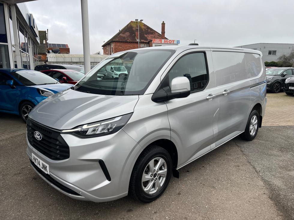 Ford Transit Custom Photo 693d5bc8-e221-4479-8bd8-92d61f9a7b8f.jpeg