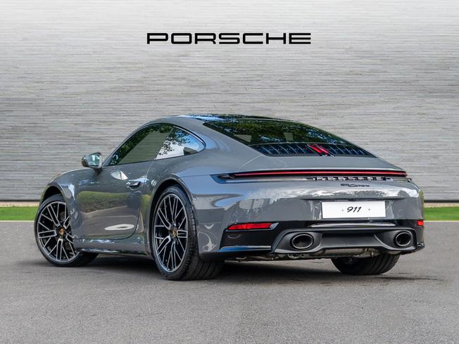 PORSCHE 911 Photo 2