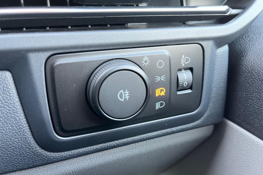 Ford TRANSIT CUSTOM Photo 696023fc-78a9-416c-87ae-709d3ebce02b.jpg