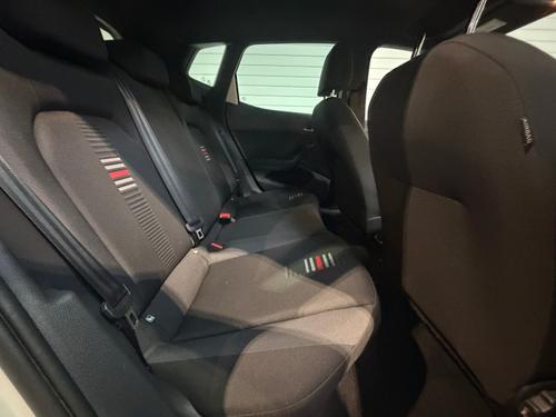 SEAT Arona Photo 697e31fd-9eb3-480c-8e53-542e311b5de5.jpeg