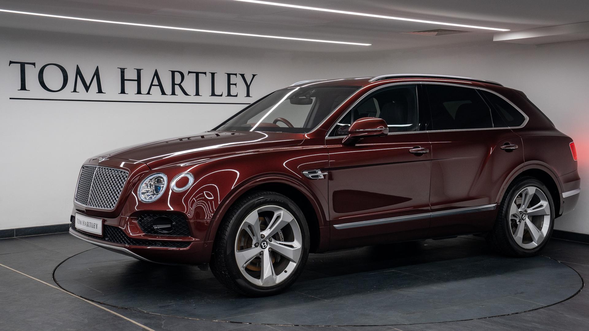 Bentley Bentayga Photo 69a16581-001d-4558-931c-9658c984b991.jpg