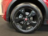Jaguar E-PACE Photo 11