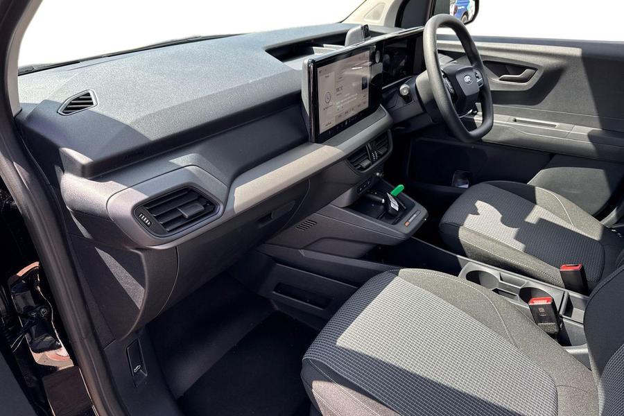 Ford E-TRANSIT COURIER Photo 69b36e0a-3d37-40bd-a227-81835bbf28a1.jpg