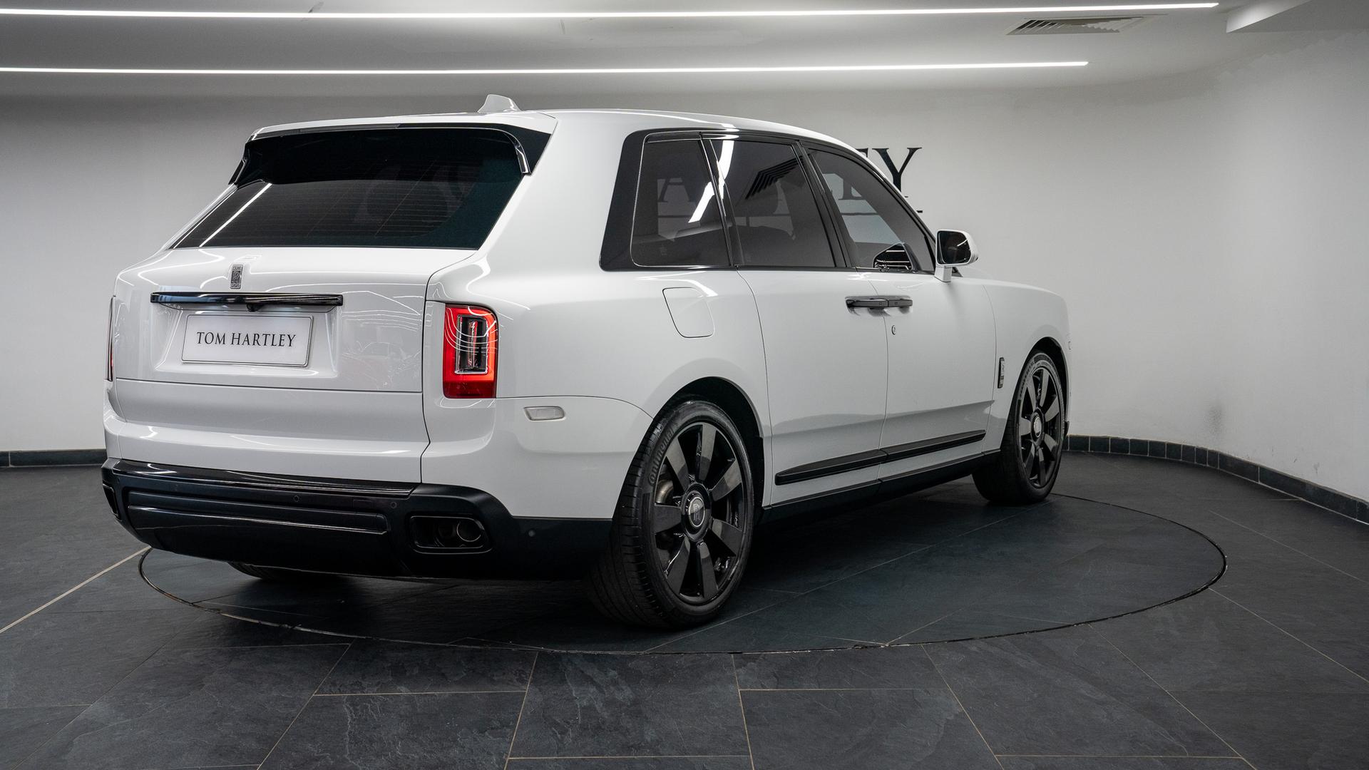 Rolls-Royce Cullinan Photo 69c0ed08-179b-42b1-89b9-9936851c9acd.jpg