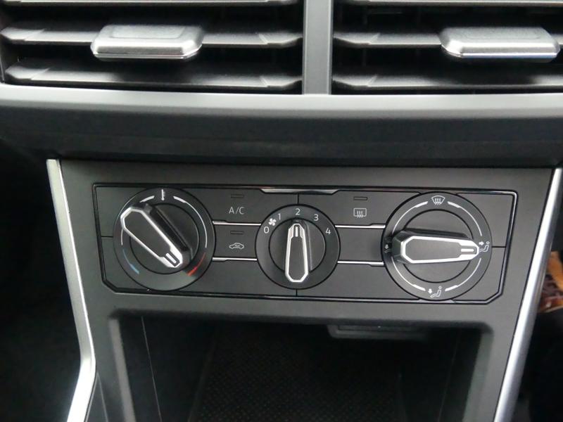 Volkswagen Polo Photo 69c628ca-592c-4db3-a854-6eba2d1802d1.jpg