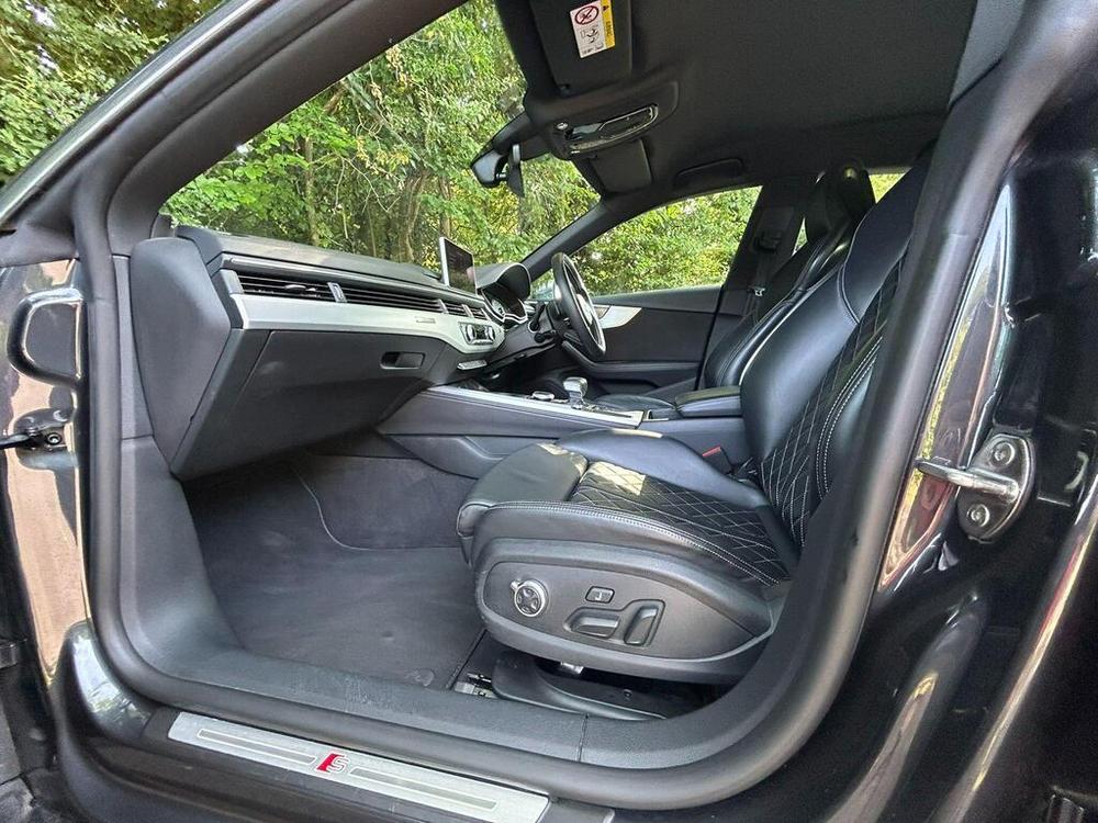 Used Audi S5 RE68LDC 34