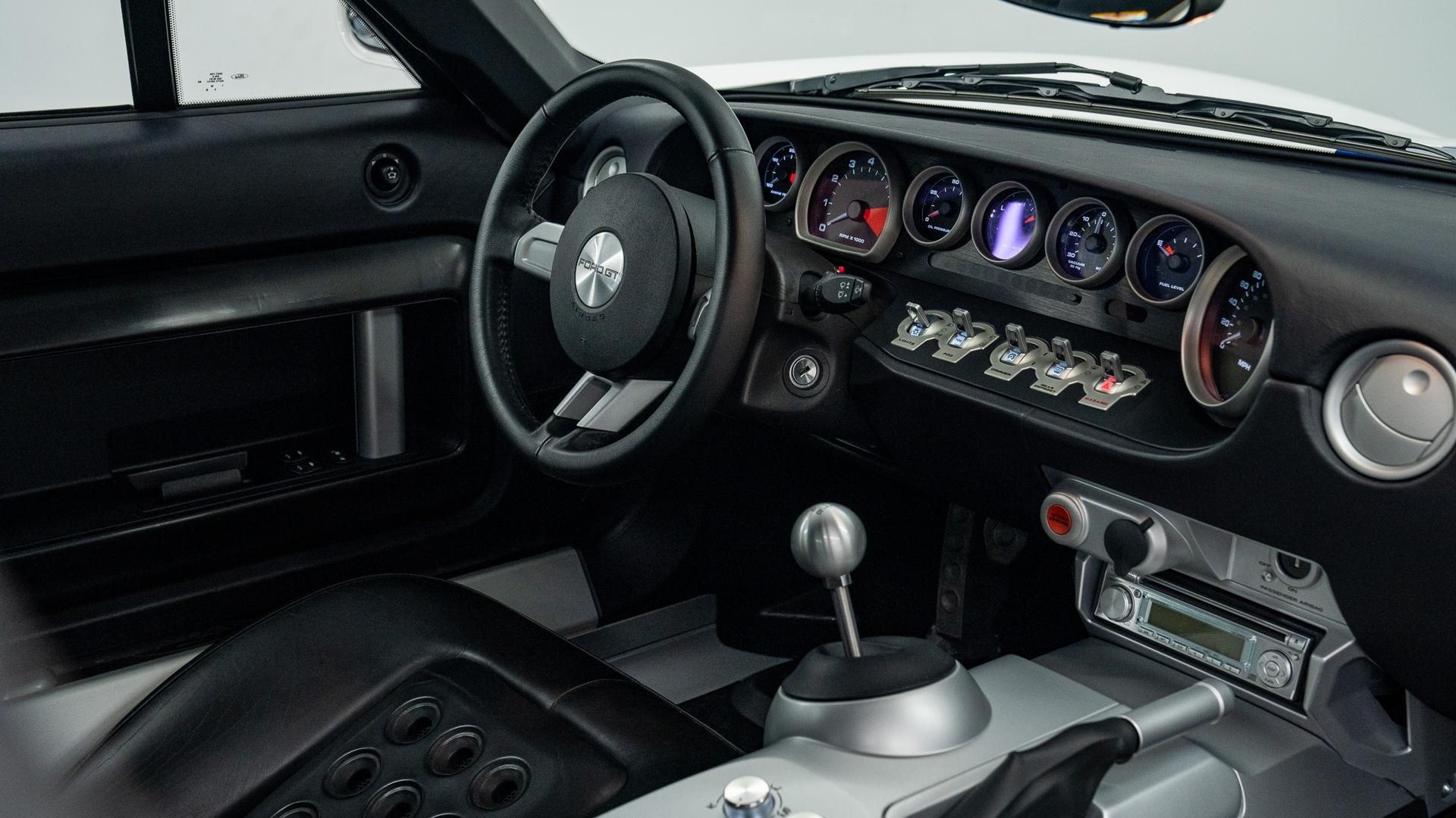 Ford GT Photo 69e441cc-9ec5-4a8a-974d-c65628a93c51.jpg