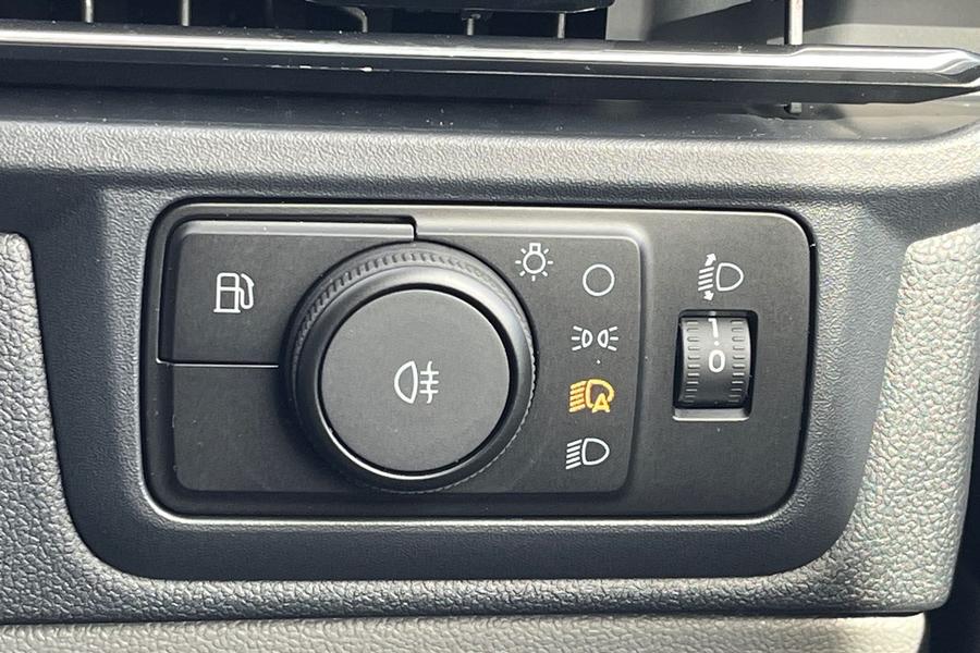 Ford TRANSIT CUSTOM Photo 69e72af6-50bf-4c31-a67d-37e57b9a6b9f.jpg