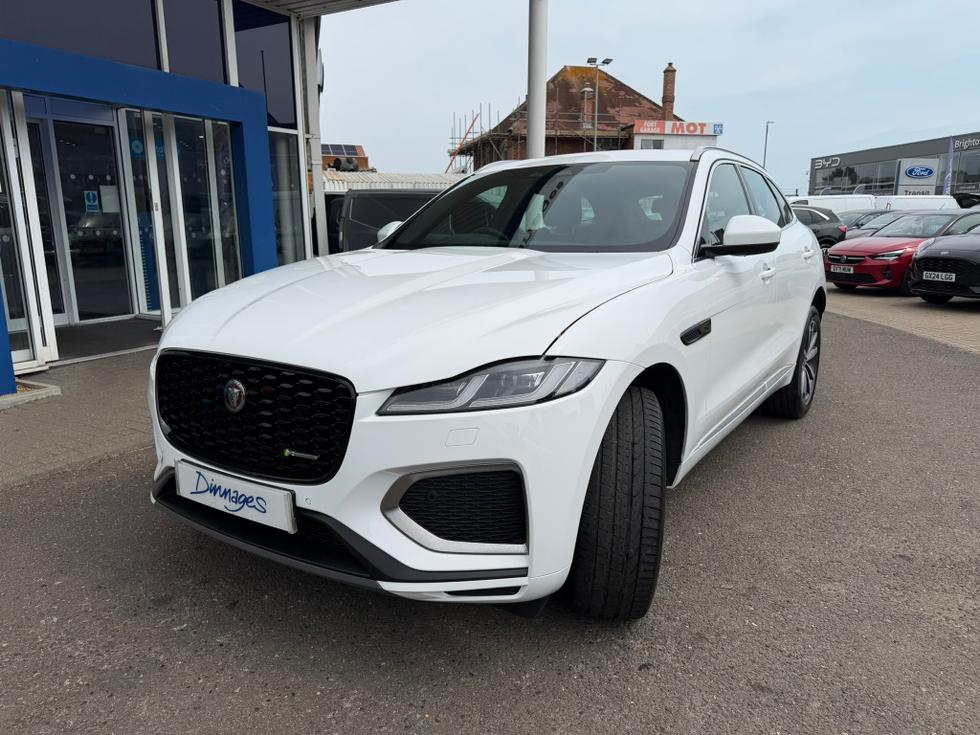 Jaguar F-PACE Photo 69f3a163-f10b-43e8-9579-40e6e08d89c7.JPEG