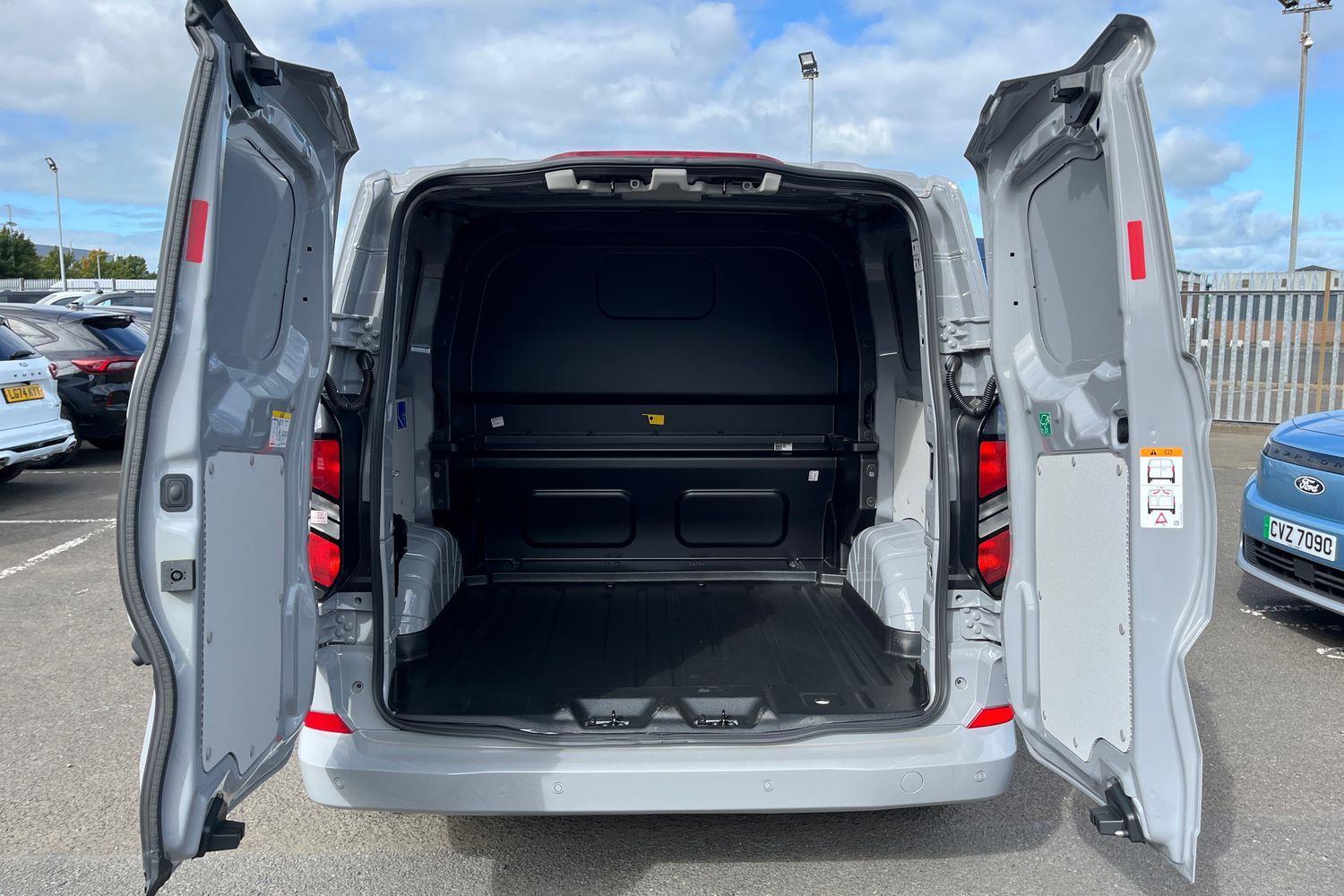 Ford TRANSIT CUSTOM Photo 6