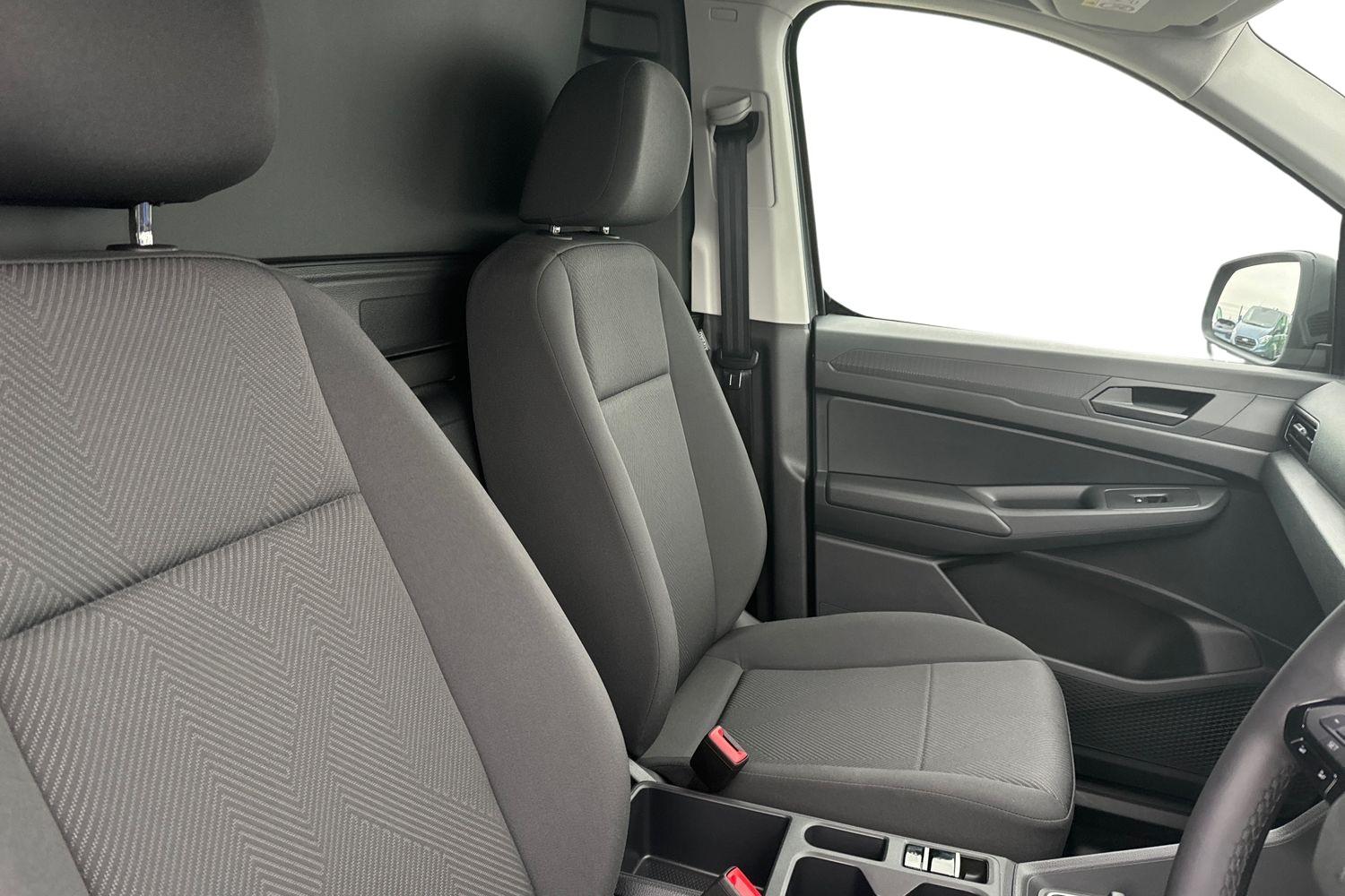 Ford TRANSIT CONNECT Photo 10