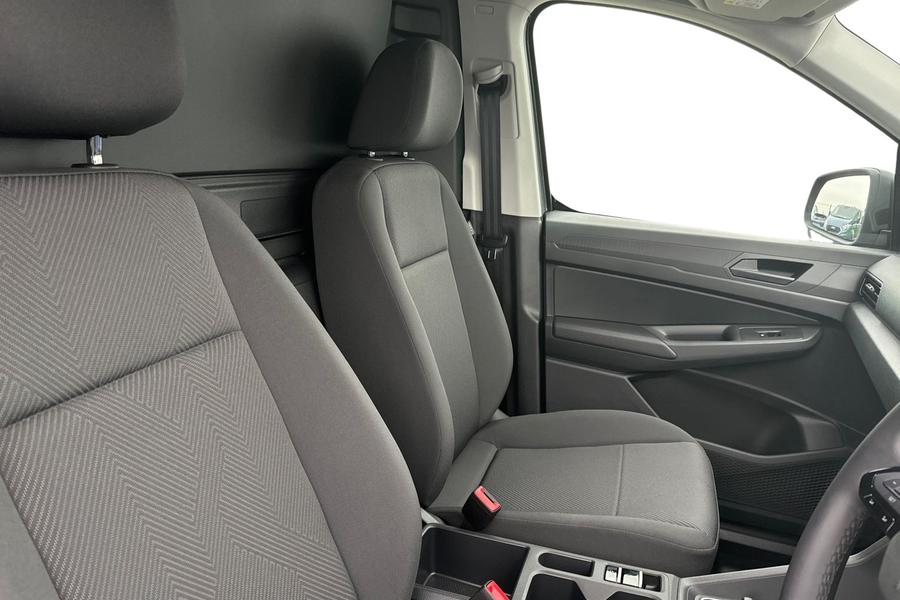 Ford TRANSIT CONNECT Photo 69faf9d4-911a-467a-9be3-2dbb3a077f56.jpg