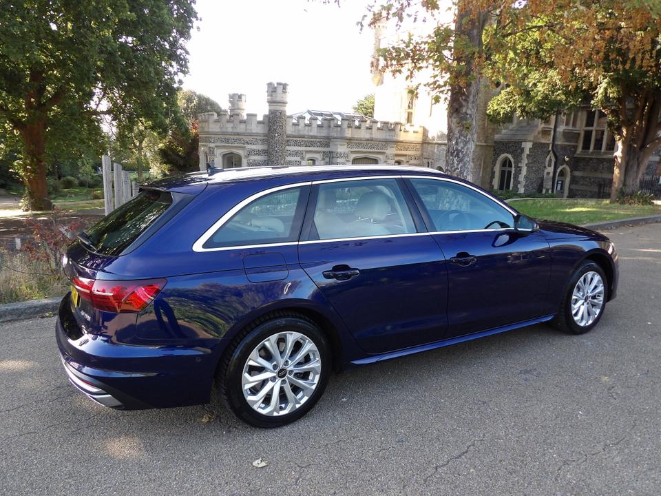 Used Audi A4 Avant FV24UOP 18