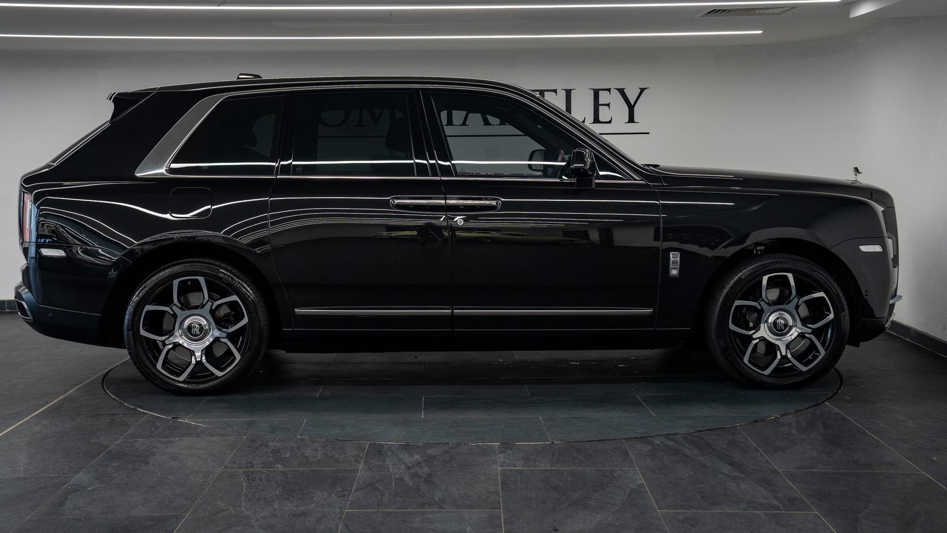 Rolls-Royce Cullinan Photo 6a1bb4dd-2dc3-48b5-9313-a49c63365b57.jpg
