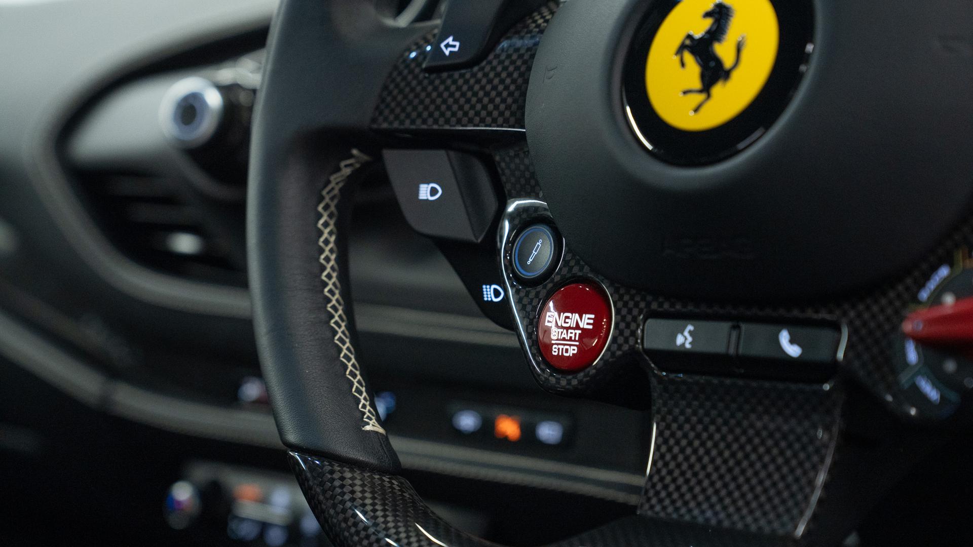 Ferrari F8 Photo 6a205f20-3f7a-479c-89c1-f73fc944e481.jpg