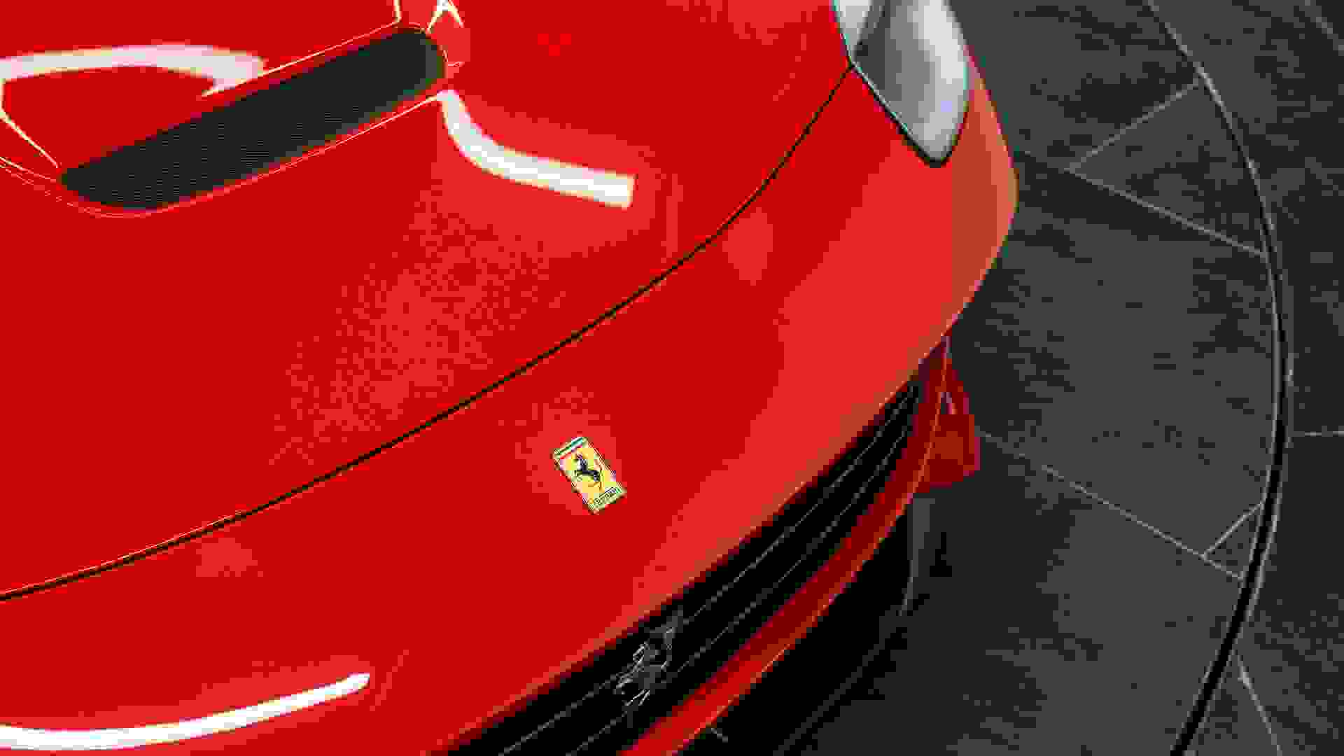 Ferrari F12 Photo 6a2fbcbd-a07a-43b8-9d38-9c9545edc045.jpg