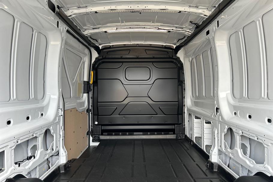 Used Ford E-TRANSIT ETRANSITTREND10 11