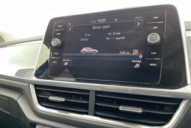 VOLKSWAGEN T-Roc Photo 33