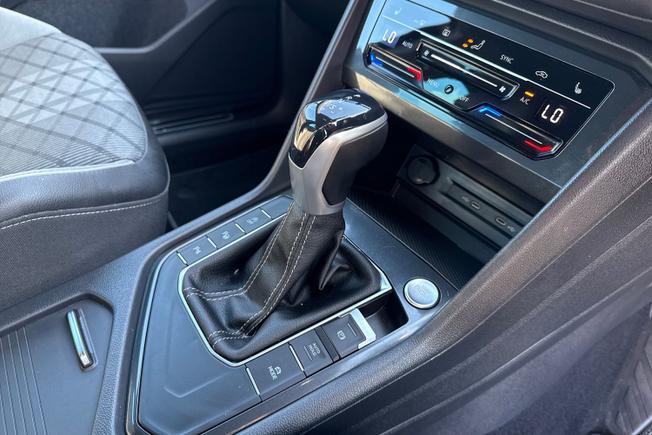 VOLKSWAGEN Tiguan Photo 29