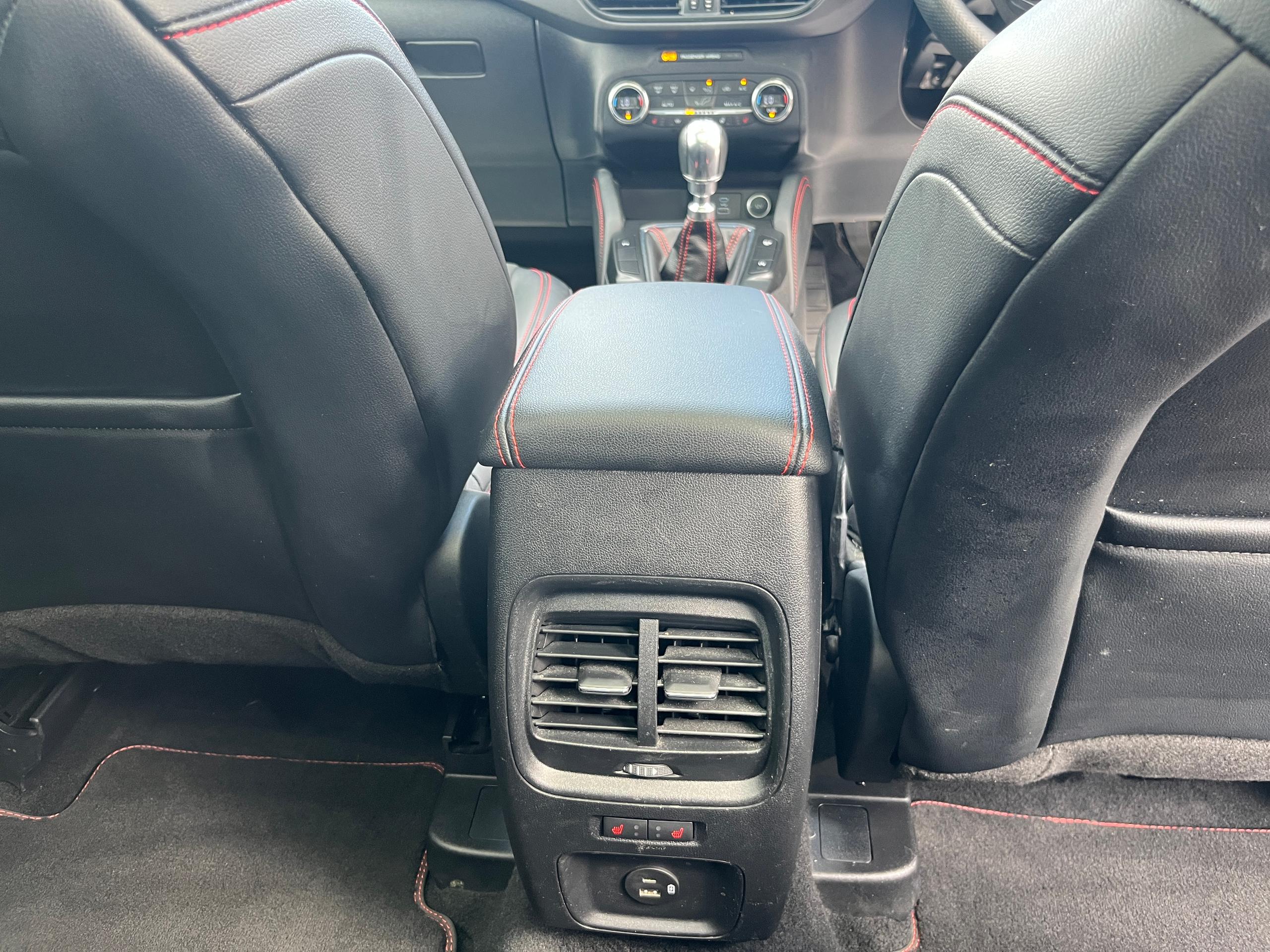 Ford Kuga Photo 22