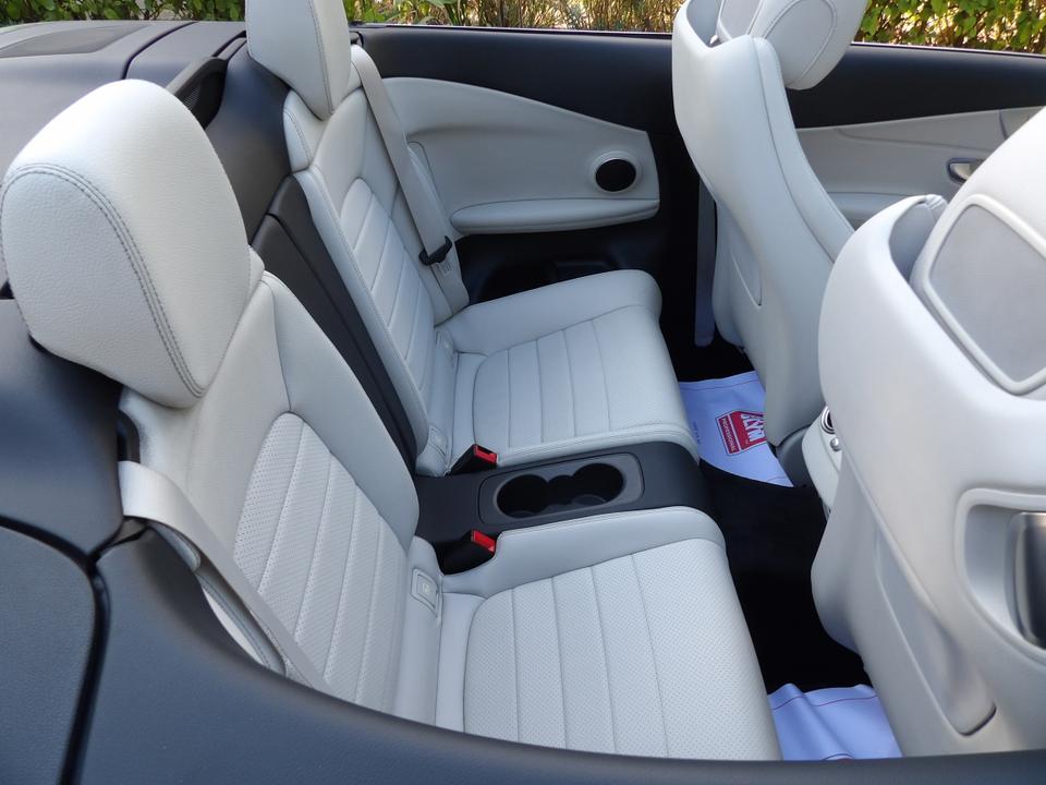 Used Mercedes-Benz C Class LX17ONO 10