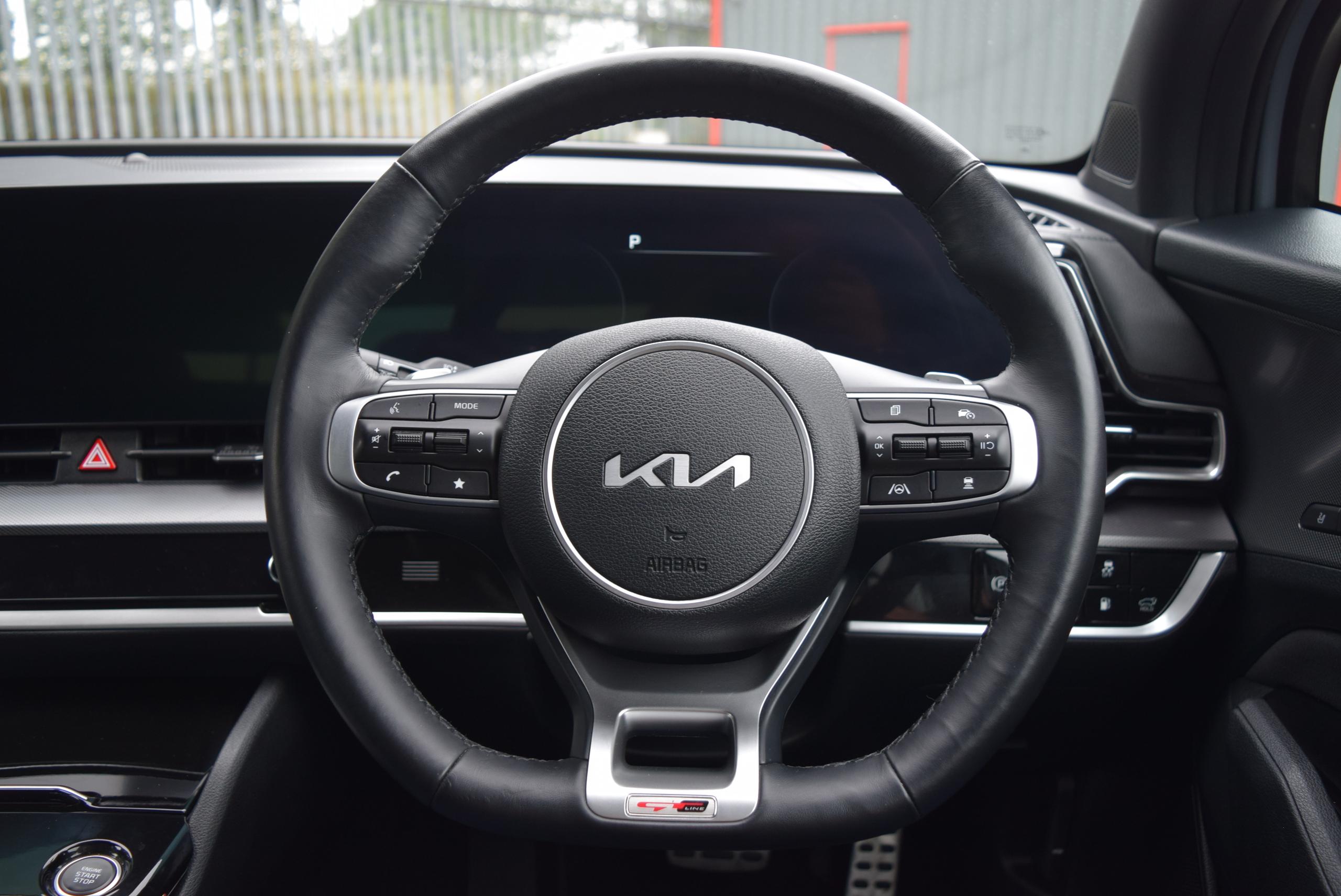 2024 KIA SPORTAGE 1.6T GDi 241 PHEV GT-Line S 5dr Auto AWD - vehicle photo 13 for sale on PureCar
