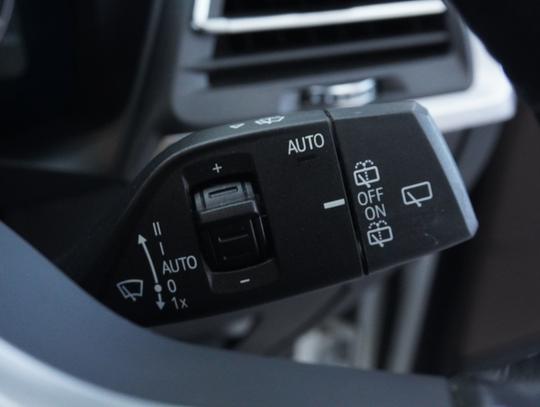 BMW iX3 Photo 6a94815a-3ffd-4237-b634-8e1bc1f55384.jpg