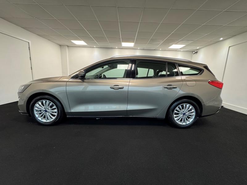 Ford Focus Photo 6aa66da2-d9d5-445d-a6a4-967c9fb28972.jpg