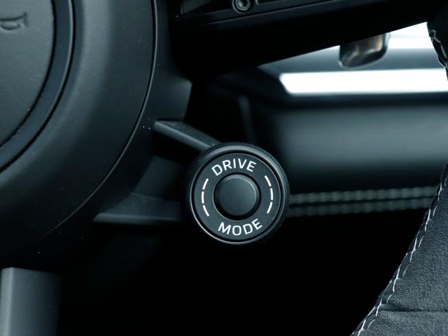 PORSCHE Panamera Photo 22