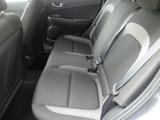Hyundai KONA Photo 16
