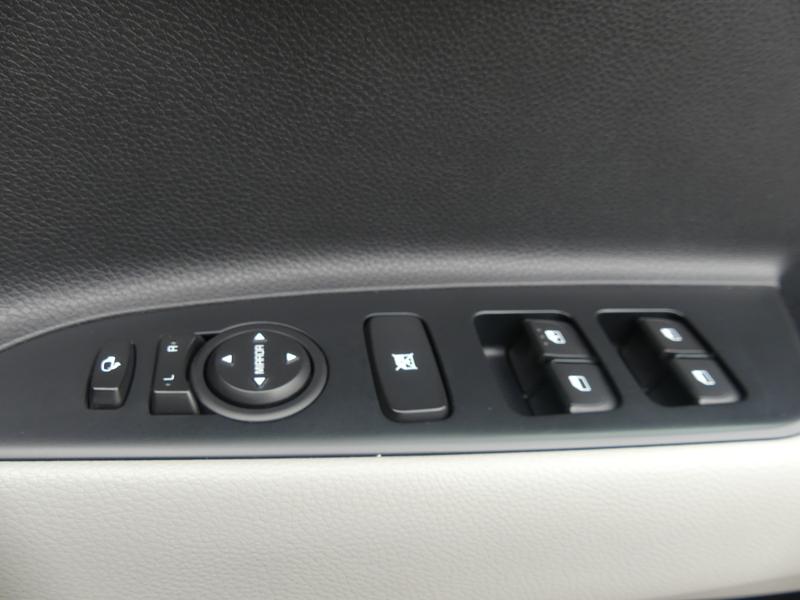 Kia Stonic Photo 6ac970cf-29fa-4d3c-9bd1-559a3be811e3.jpg