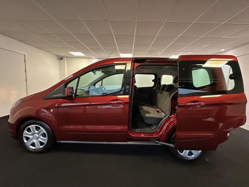 Ford Tourneo Courier Photo 6ad45f8d-83be-4200-84c2-744fe80008bc.jpg