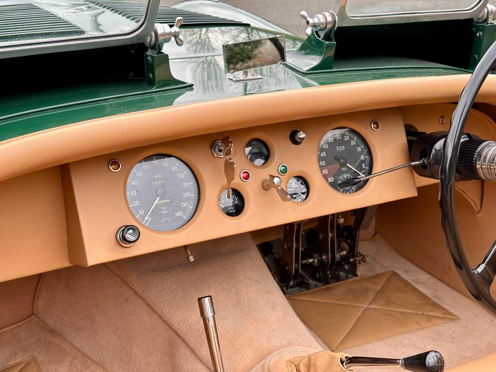 Used Jaguar XK120 1JYU 23
