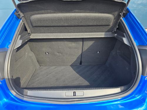 Peugeot E-208 Photo 6aee68af-d19a-449d-8d97-ea7ea1839c7a.jpg