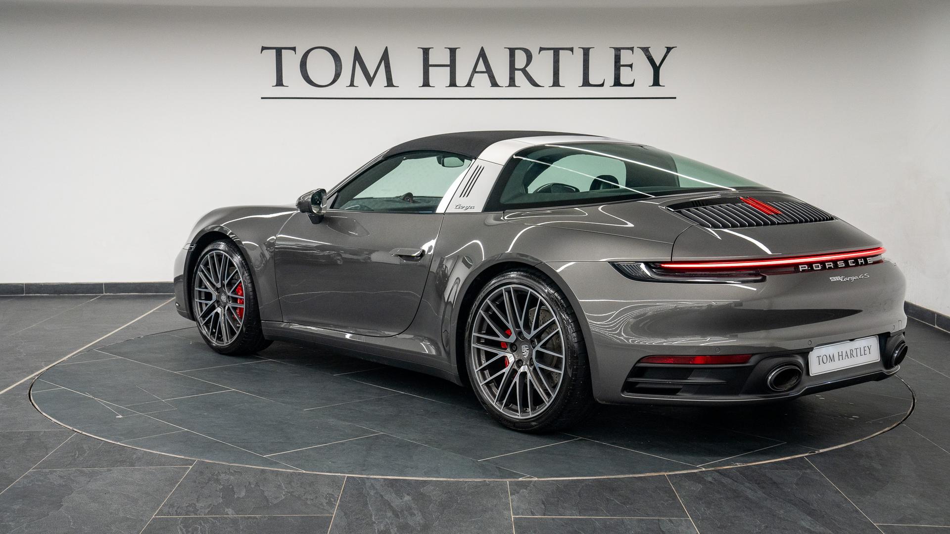 Porsche 911 Photo 6af9100a-5138-4d8d-ac94-3226124cd8d2.jpg