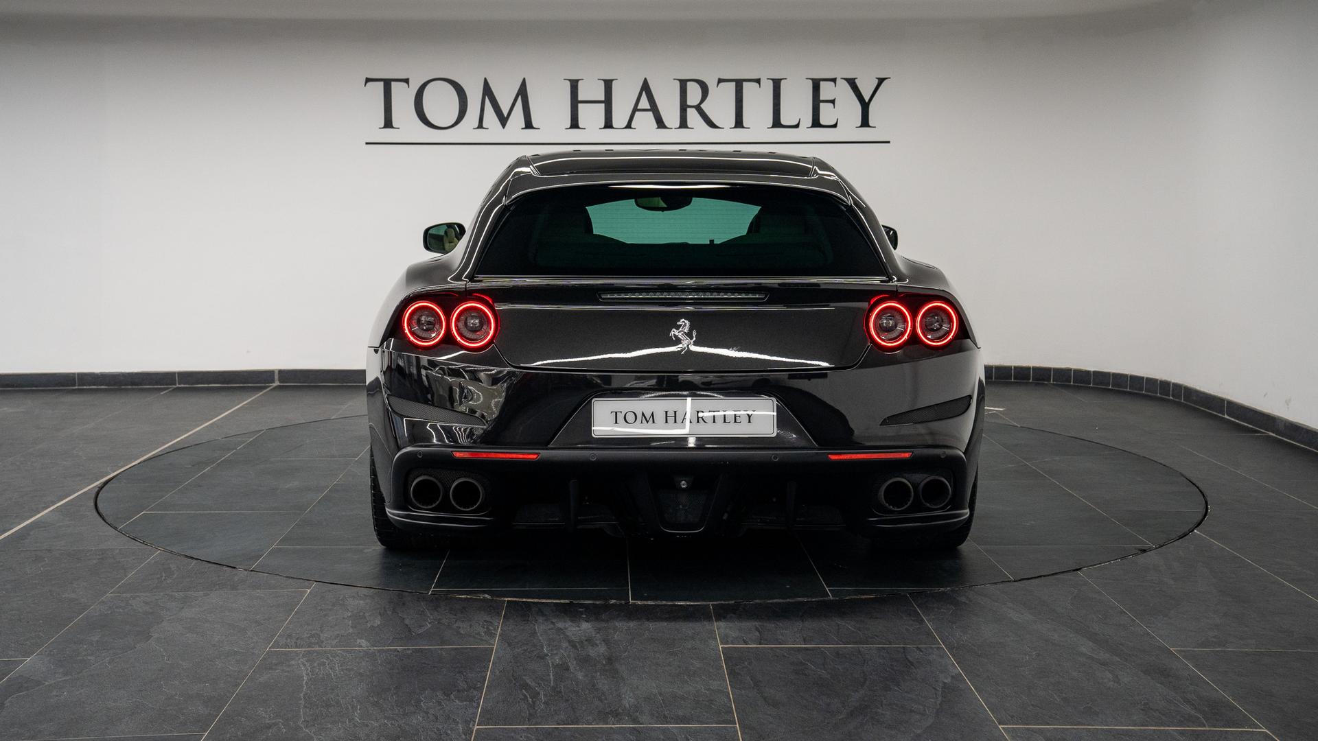 Ferrari GTC4 Lusso Photo 6b078ed6-3bb0-4468-83f8-dfe310da449a.jpg