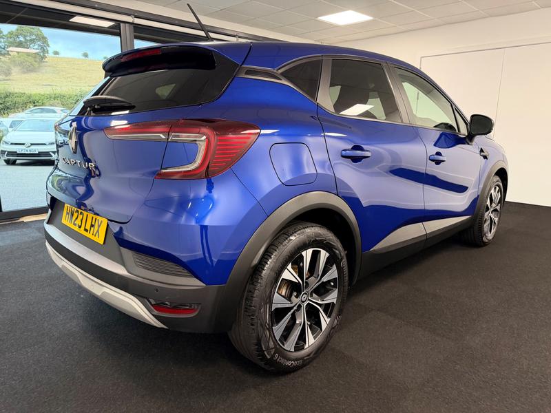Renault Captur Photo 6b0b84d8-77d1-4b11-ae0a-7c274dce34b0.jpg