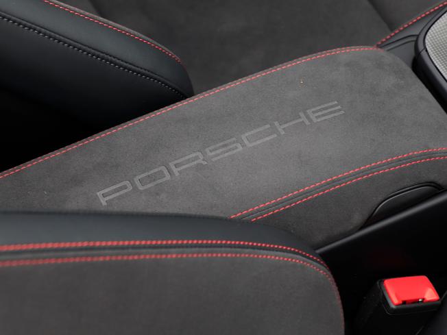 PORSCHE 911 Photo 30