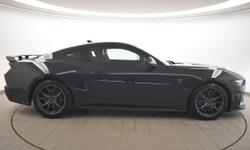 Ford MUSTANG Photo 1