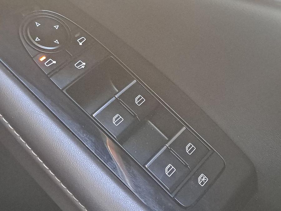 Mazda CX-30 Photo 6b26f20a-9418-4730-ab45-cff0ec6d1b6a.jpg