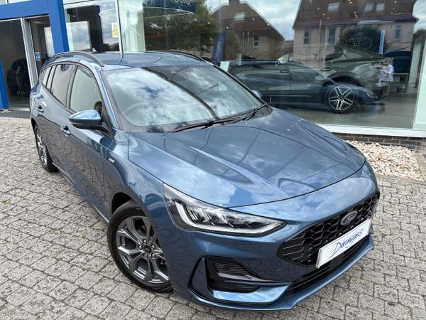 Used 2024 Ford Focus 1.0T EcoBoost MHEV ST-Line Estate 5dr Petrol Hybrid Manual Euro 6 (s/s) (125 ps) at Dinnages