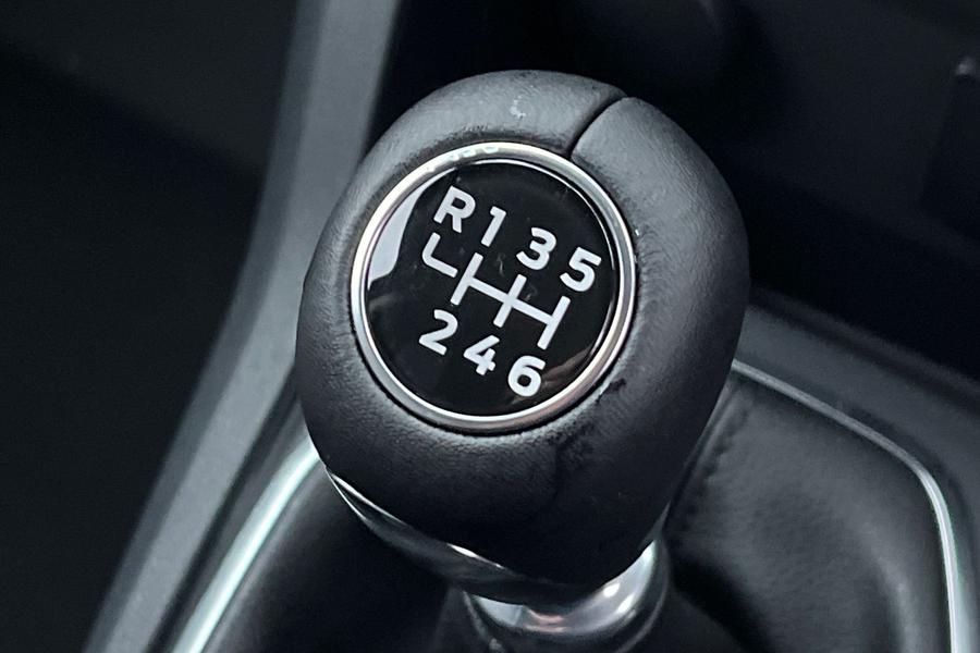 Ford TRANSIT COURIER Photo 6b355fd5-f37a-498a-80a6-1800da7324b6.jpg